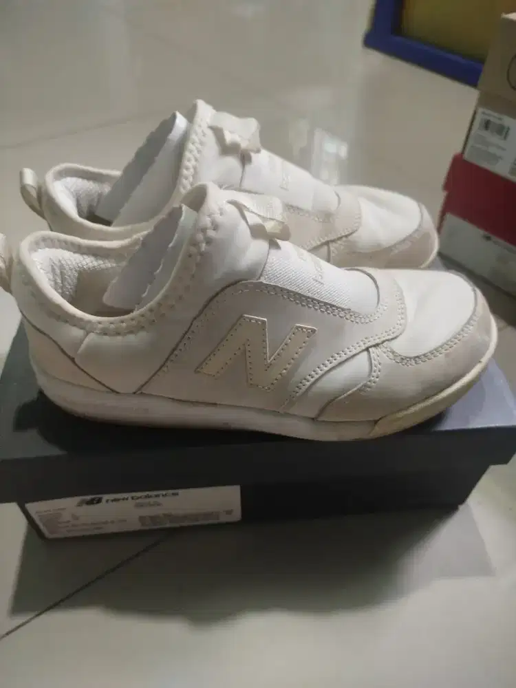 Sepatu new balance