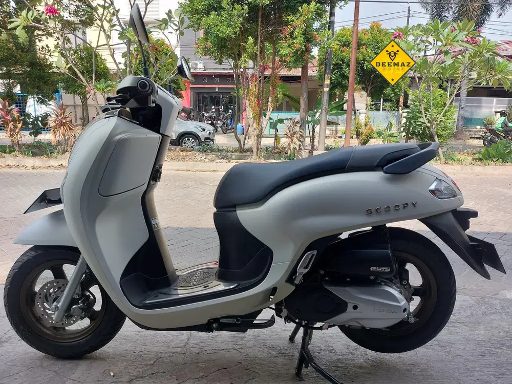 (DP 1 Jt)‼️ New Scoopy Prestige Keyless Putih 2025 Cash / Kredit