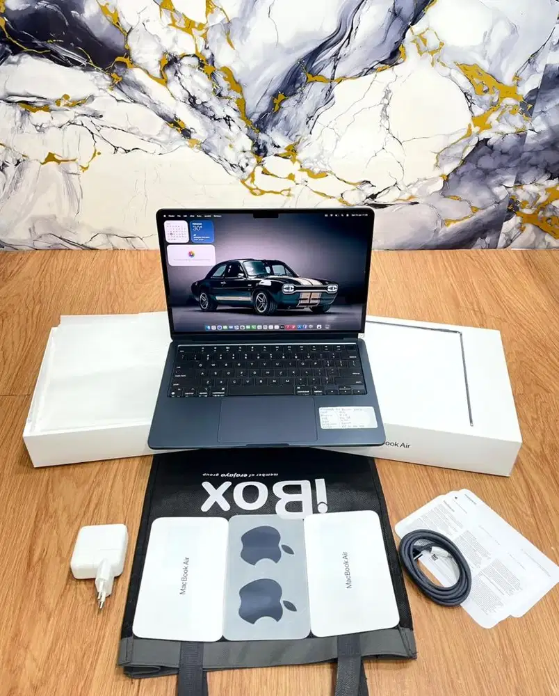 Macbook Air Retina 13-inch 2024