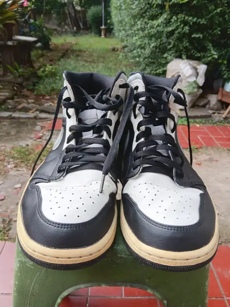 Sepatu sneaker ori