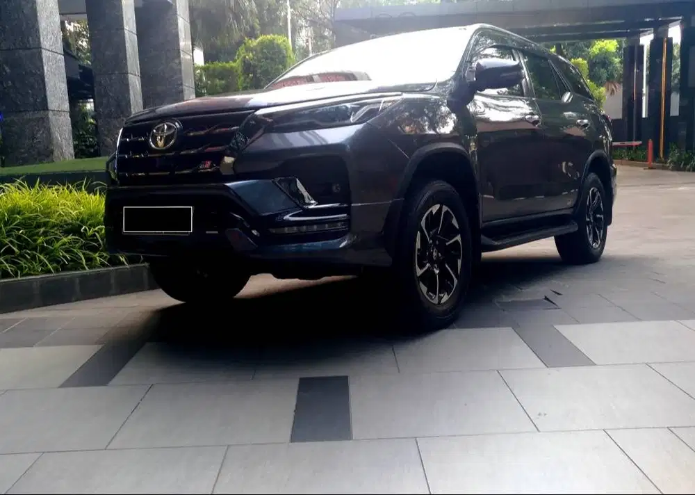 Fortuner GR Sport 2.8 AT 2022  Istimewa