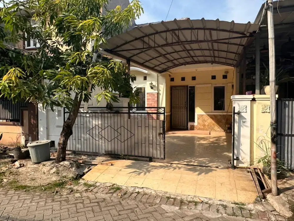 Disewakan Rumah per tahun Siap Huni