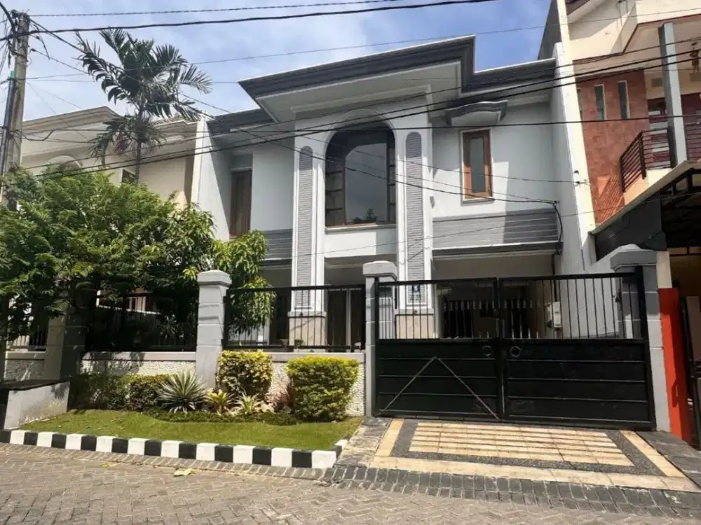 DIJUAL RUMAH BAGUS TERAWAT DI BABATAN PRATAMA WIYUNG SHM 2 LT BW