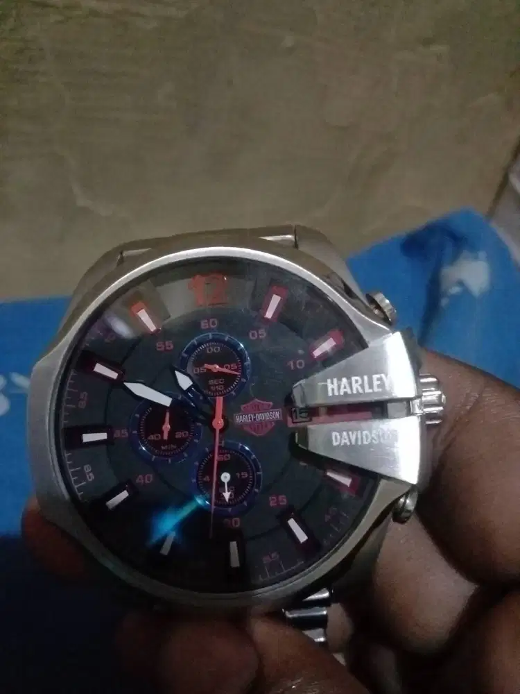 Jam tangan Harley Davidson