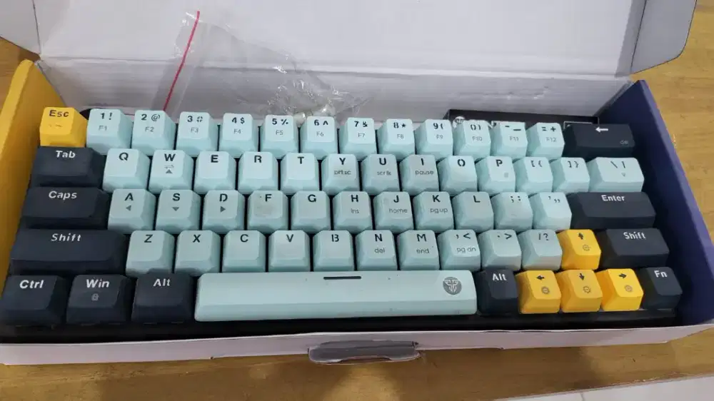 Keyboard mekanik buat nge game bekas pakai