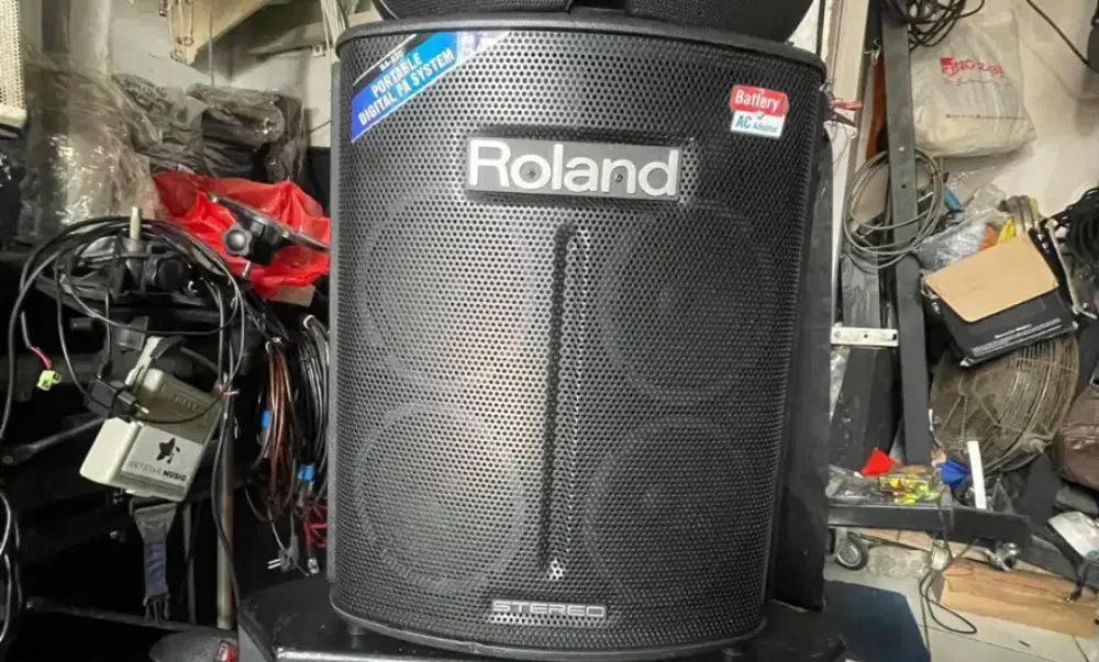 Roland Speaker BA 330 Stereo Portable Amplifier BA330