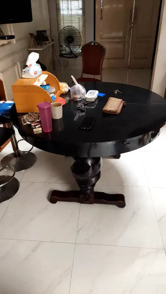 Meja Makan Jati Solid Bulat Besar 4 Kursi Finishing Hitam