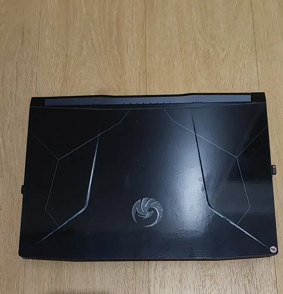 Laptop MSI Bravo 15 C7VFKP