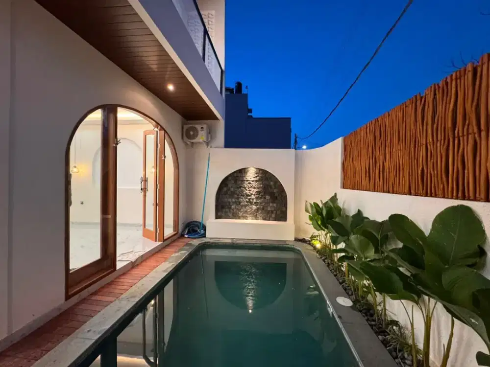 BRAND NEW MODERN VILLA IN BABAKAN CANGGU