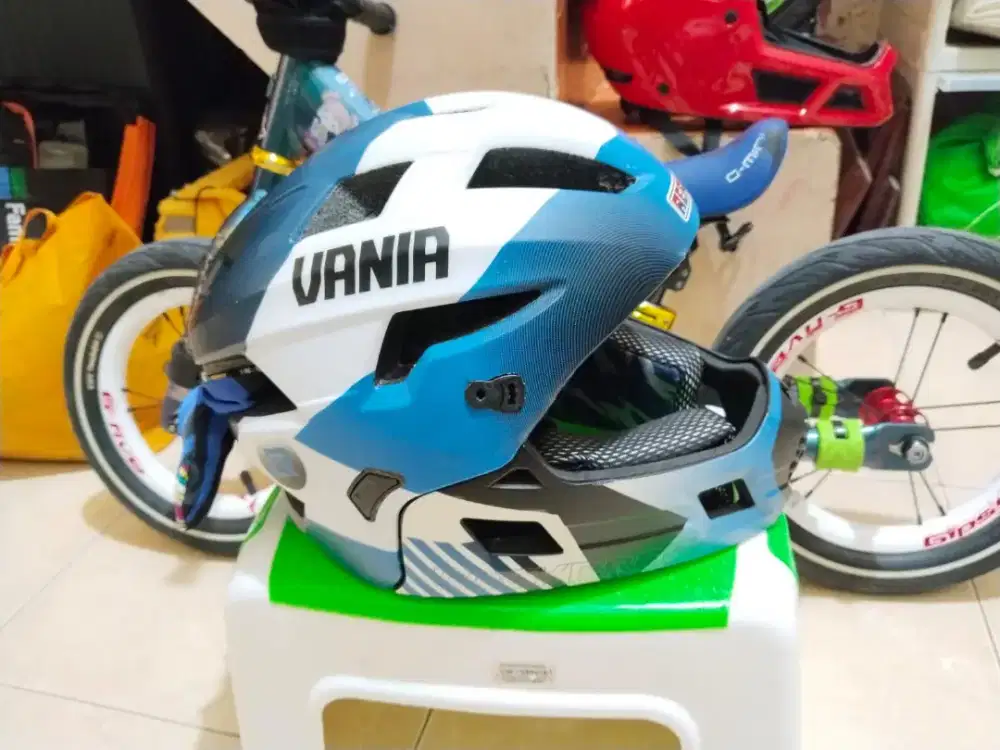 HELM PUSHBIKE ROCKBROS SIAP PAKAI
