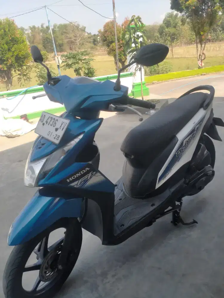 Beat injeksi 2014 irit mesin bagus ex cewek