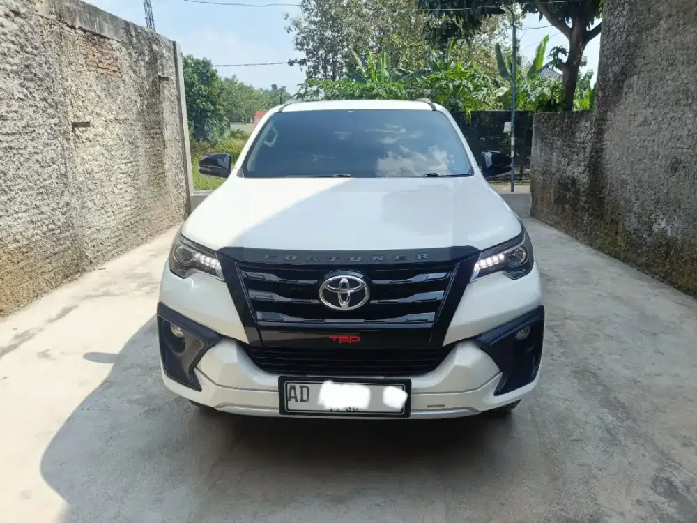 Toyota Fortuner TRD AT 2.4 2018