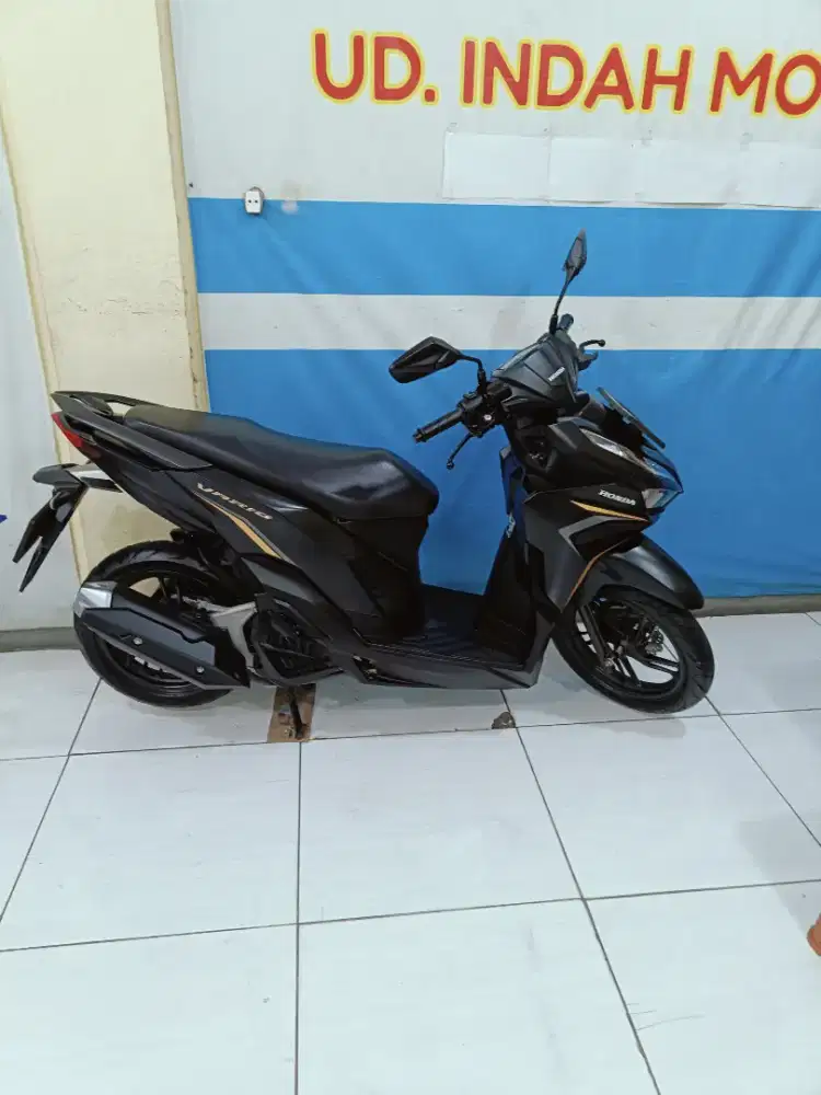W Sidoarjo HONDA VARIO ESP CBS ISS EXCLSV FI ECO 2023 km 3000