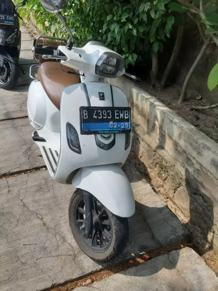 Smoot zuzu putih tahun 2024