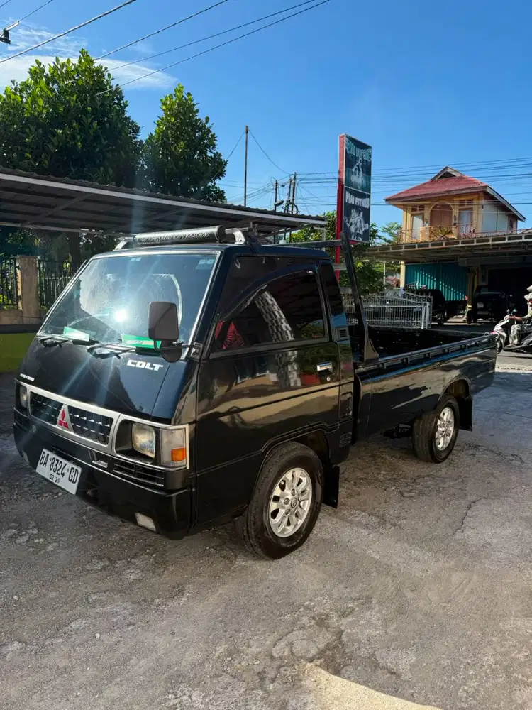 Dijual Mitsubishi L 300