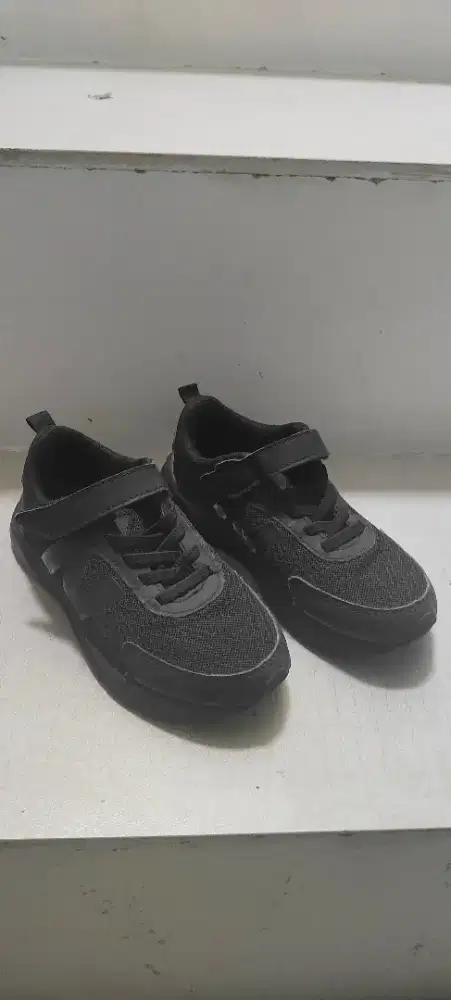 Sepatu anak NB original