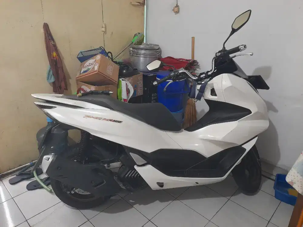 Honda pcx tahun 2024 ABS
