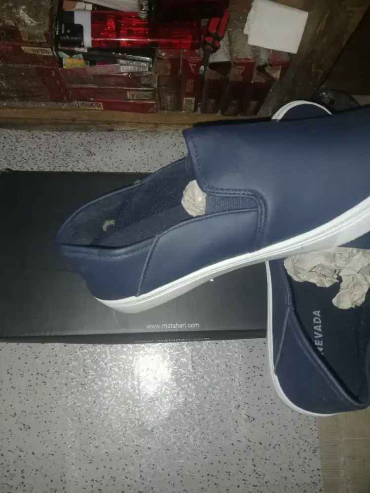 Sepatu Nevada Pria uk 42