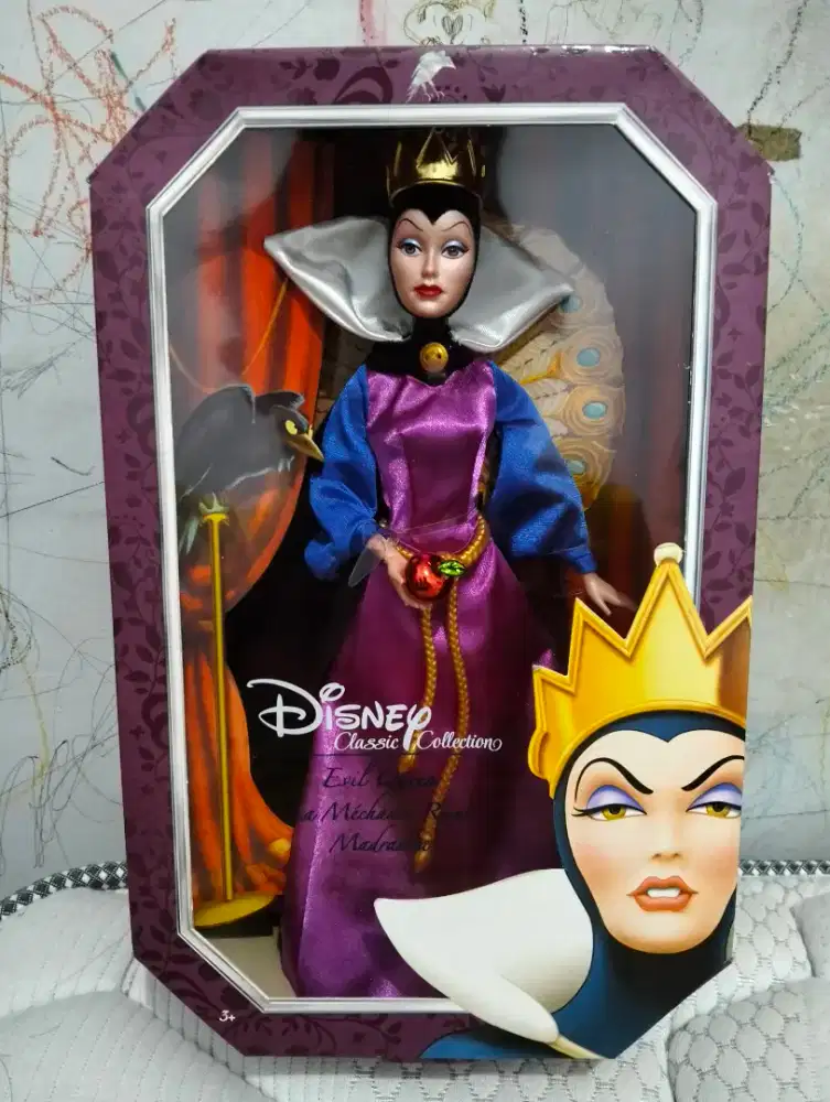 BARBIE DISNEY EVIL QUEEN DOLL