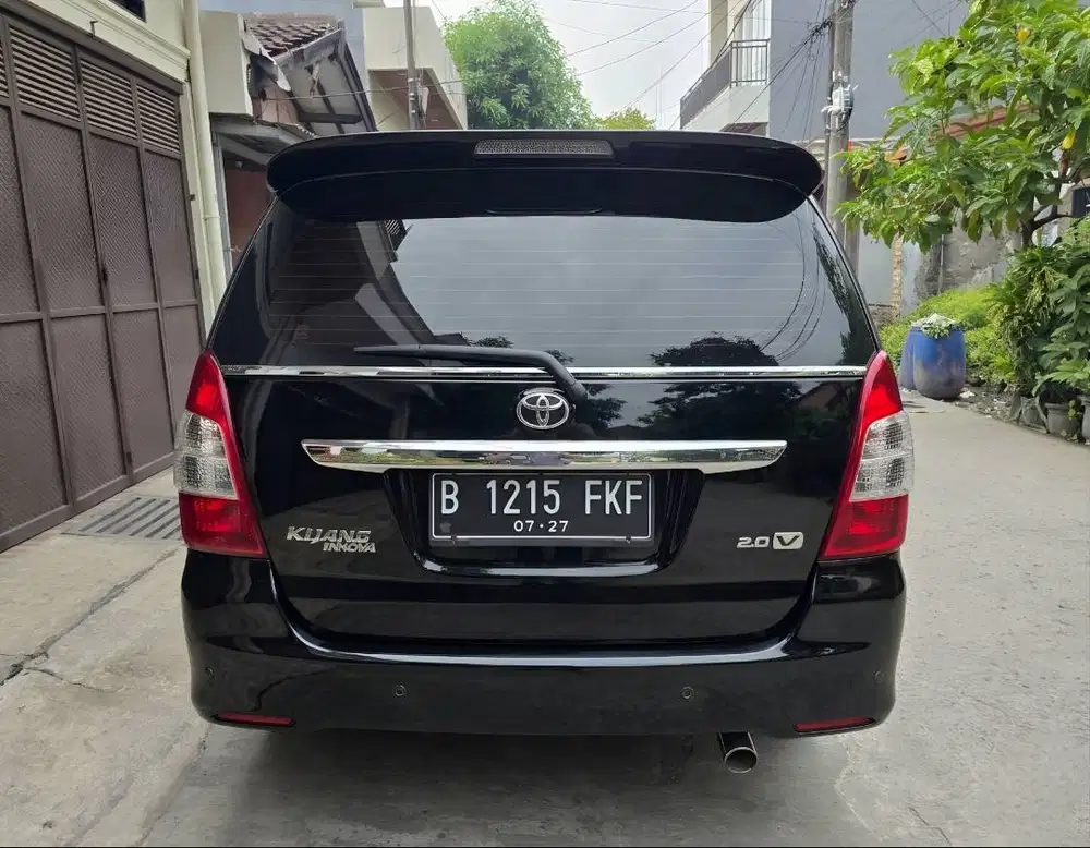Toyota Kijang Innova Inova V AT Matic Tahun 2012 Hitam , 2011