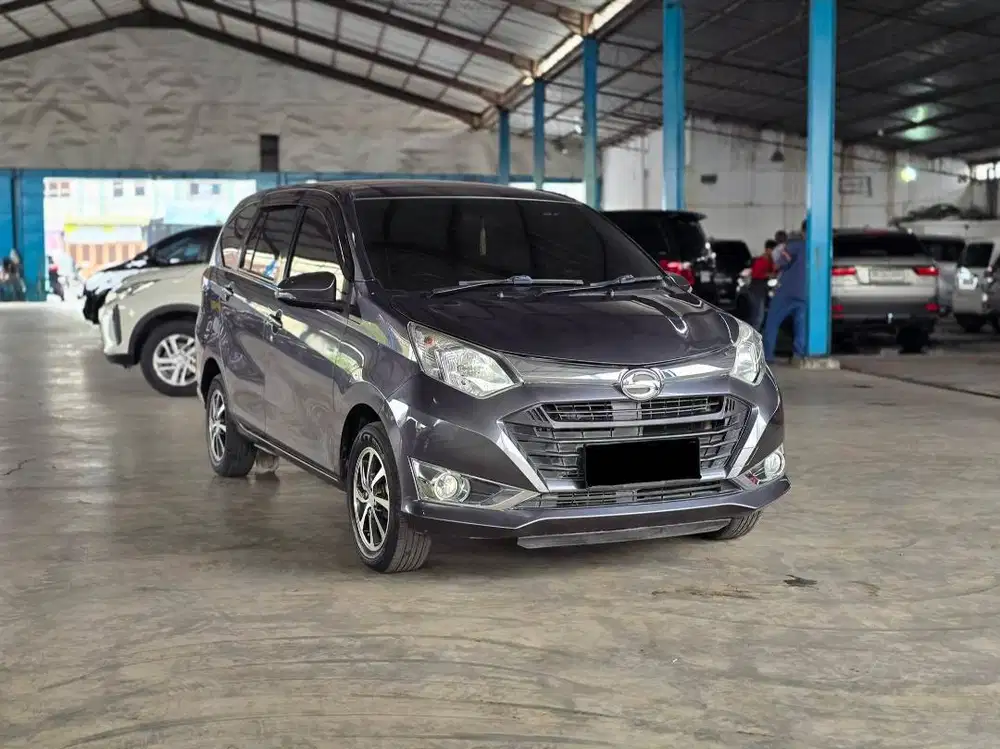 (TDP 12 JUTA) Daihatsu Sigra 1.2 R Manual 2018