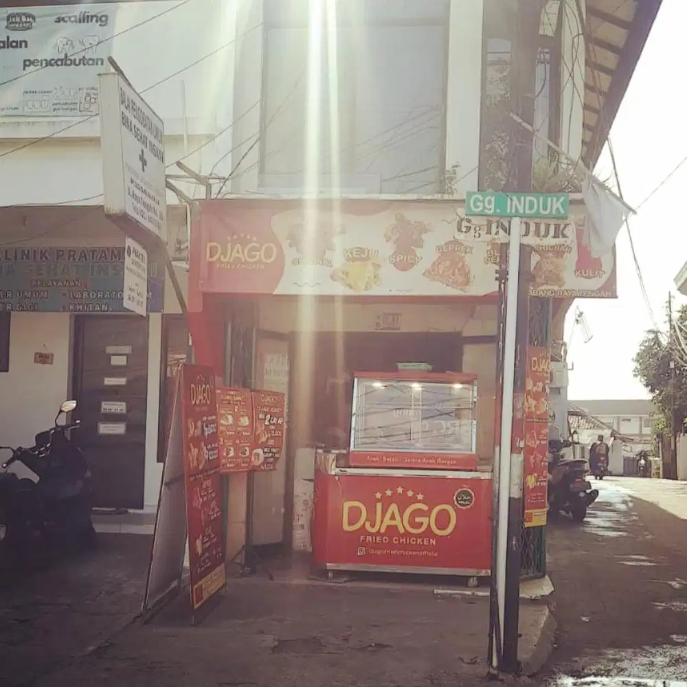 Crew djago fried chicken jakarta