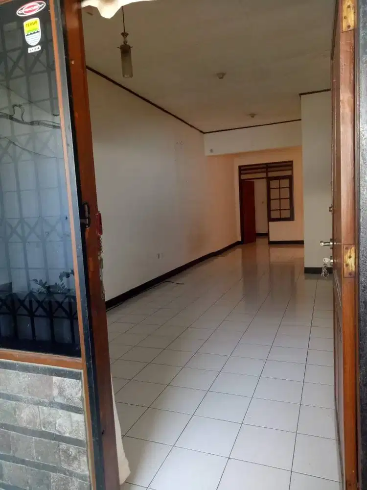 Rumah Bersih Terawat Siap Huni Taman Kopo Indah 2 Bandung Strategis