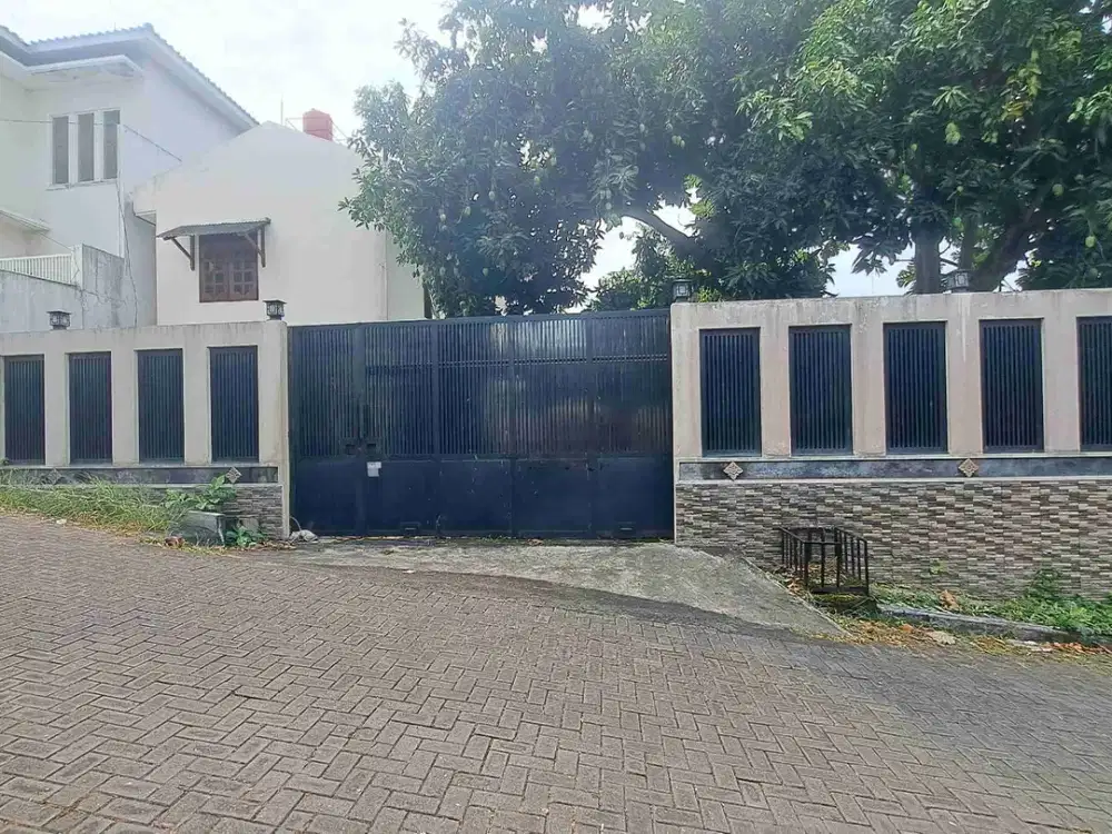 2 Rumah Depan Belakang LT 900m² di Bukit Sari Semarang