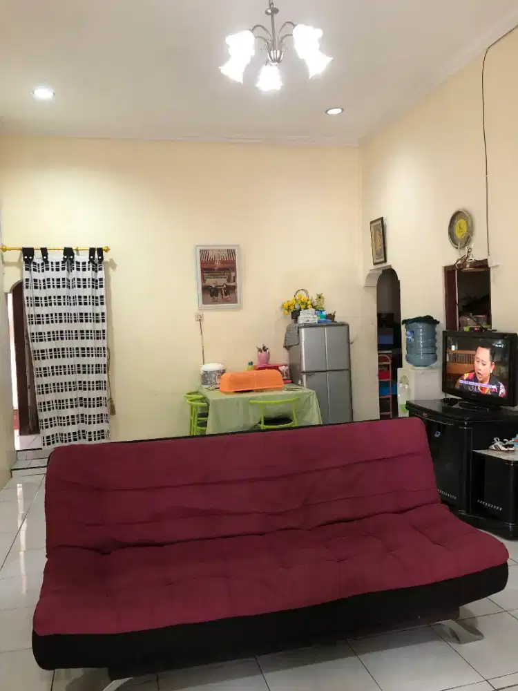 sofa bed warna merah