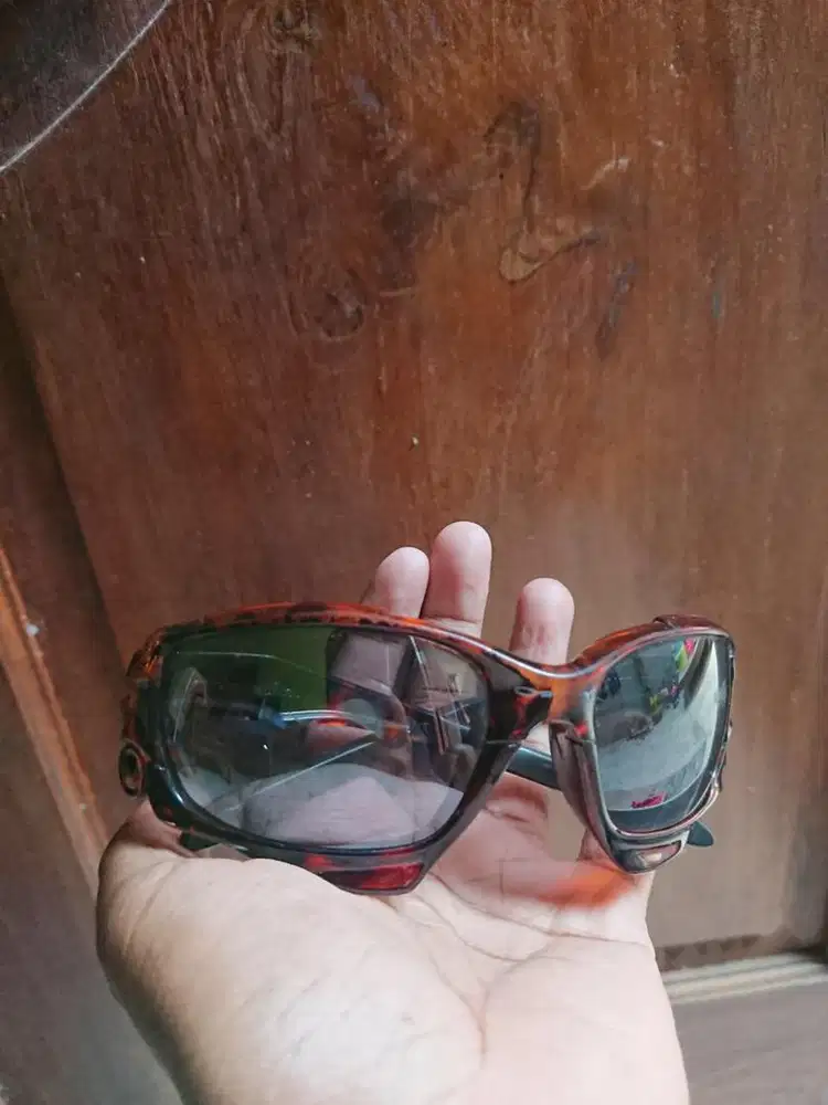 kacamata oakley second