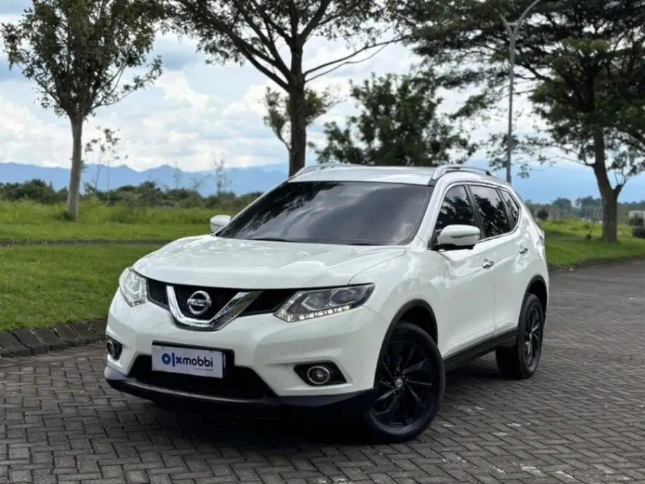 Nissan X-Trail 2.5 Bensin-AT 2017 Putih BBMM
