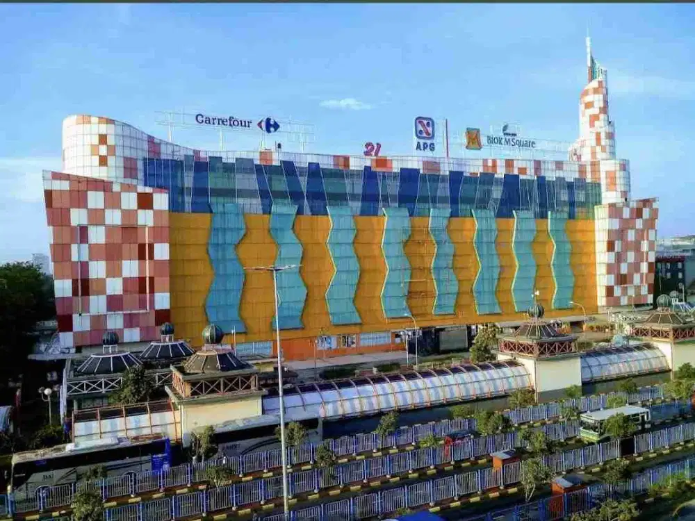 dijual Hotel di Blok M, Kebayoran Baru, Jakarta Selatan.