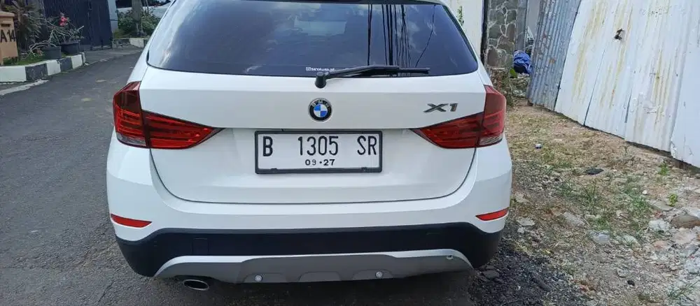 BMW X1 sDrive 1.8i AT 2015 Putih Metalik | Pajak Panjang | Siap Pakai