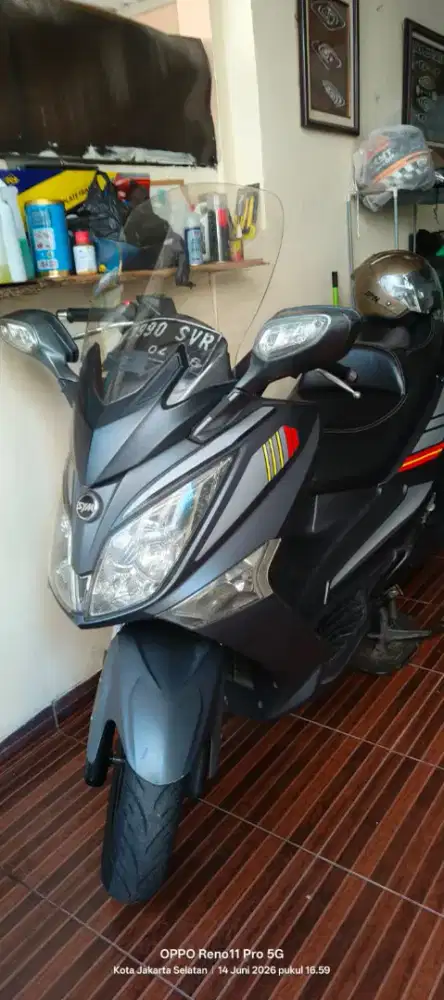 DIJUAL MOTOR SYM MATIC TH.2016 TYPE GTS250I