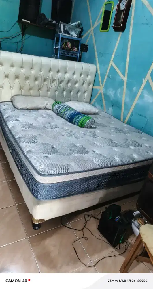 Springbed + Dipan Komplit merk In the box 180*200cm Tebal 30 cm