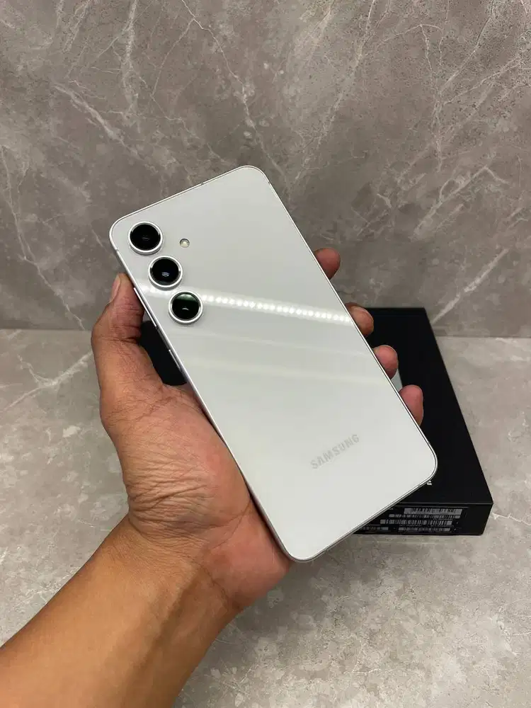SAMSUNG S24 FE 8/256GB ORIGINAL