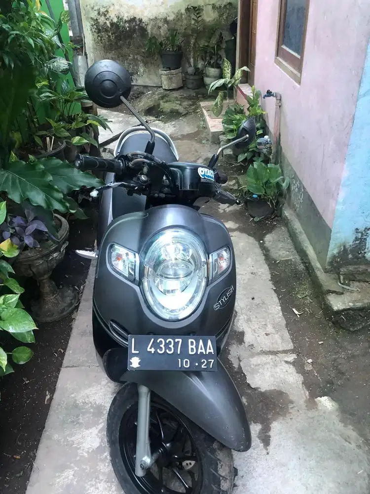 Jual Scoopy th 2017