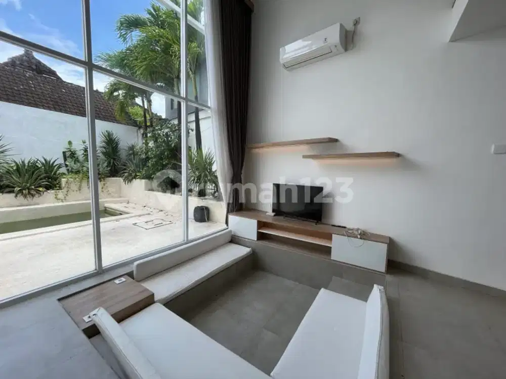 Townhouse Villa in Downtown Canggu for Rent