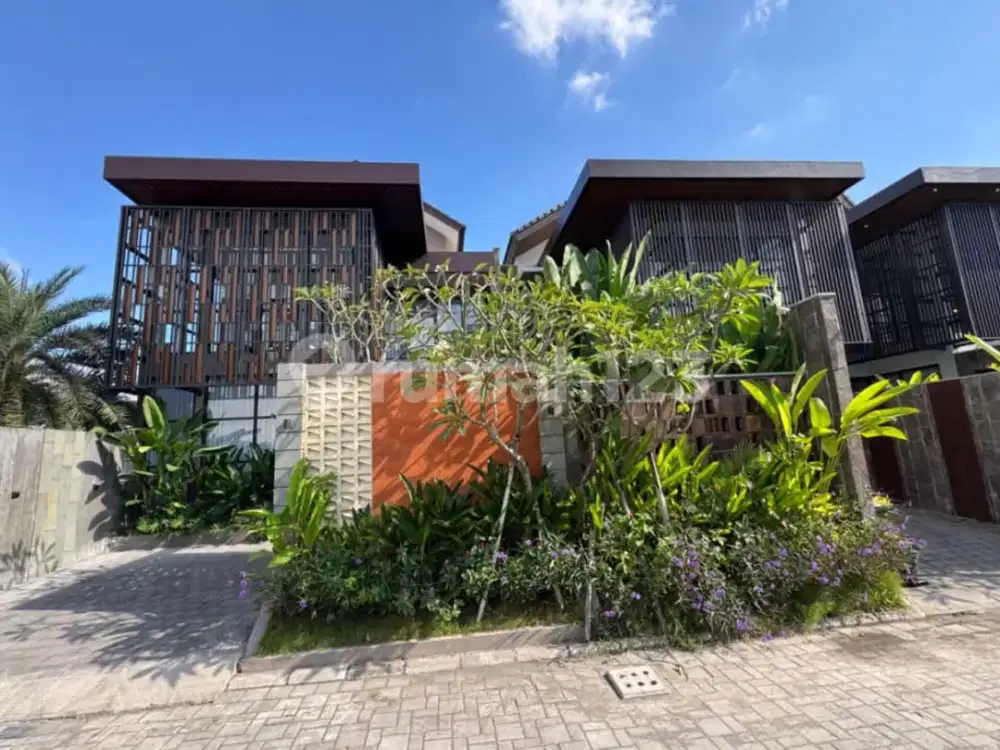 Brand New Luxury Tropical Villa Only 7 Minutes To The Canggu Beach