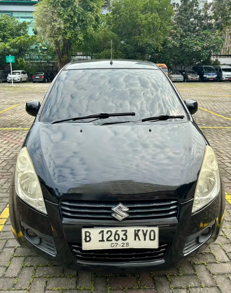 Dijual cepat Suzuki Splash 2011