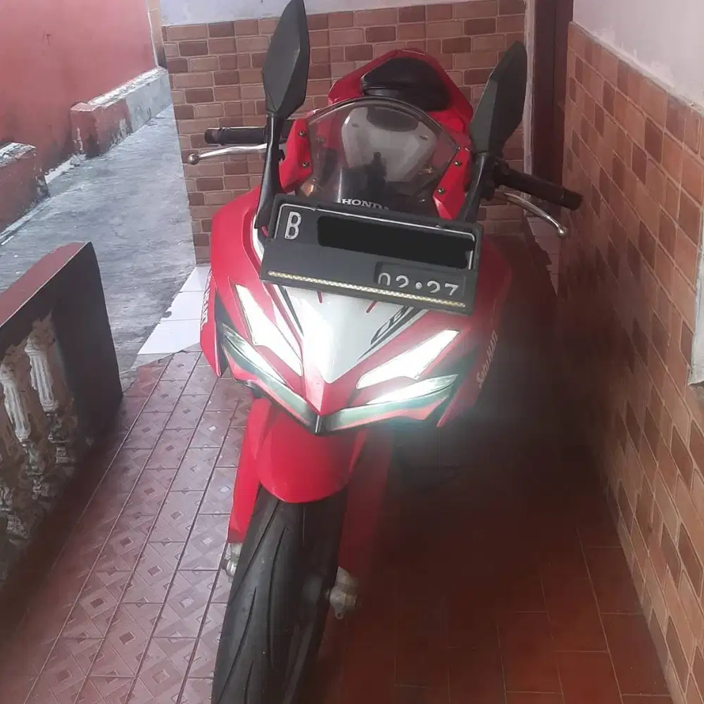 Jual Honda CBR150R Non ABS tahun 2021