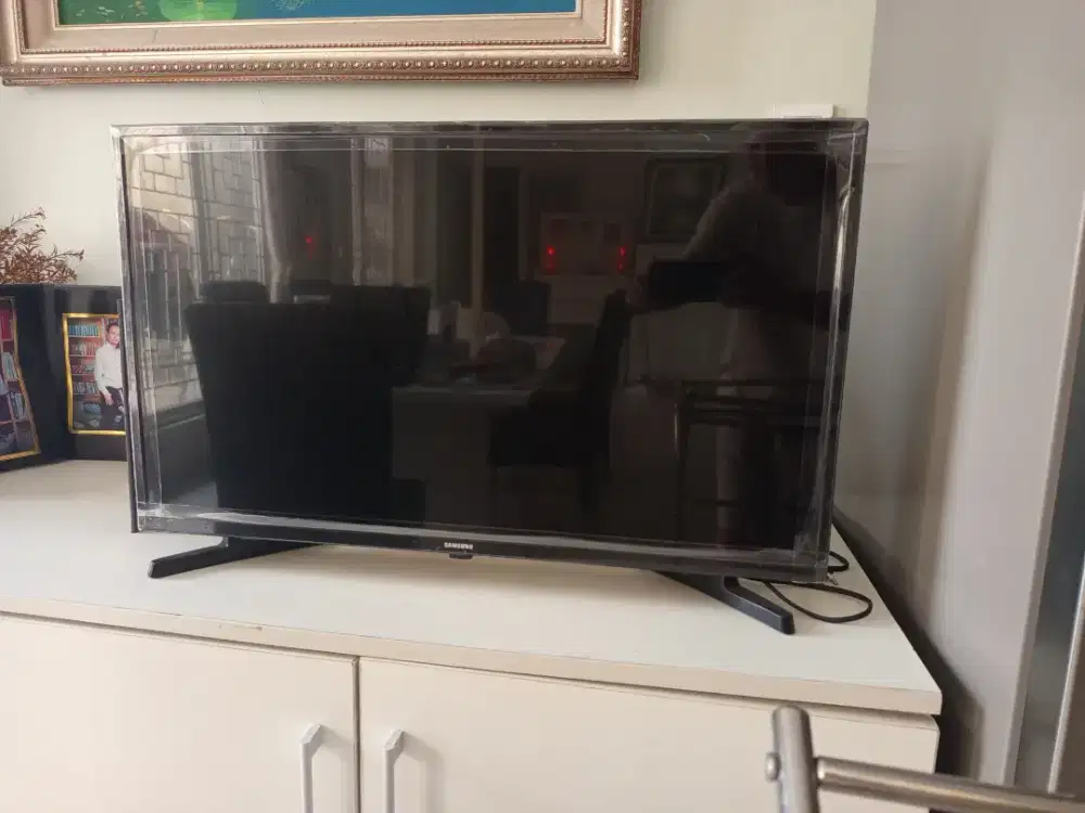 DIJUAL TV Sharp 32 inch