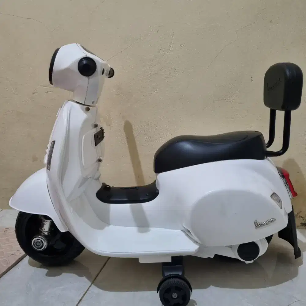 Mainan Anak PMB Motor Aki 6 Volt (Minus Aki Soak)