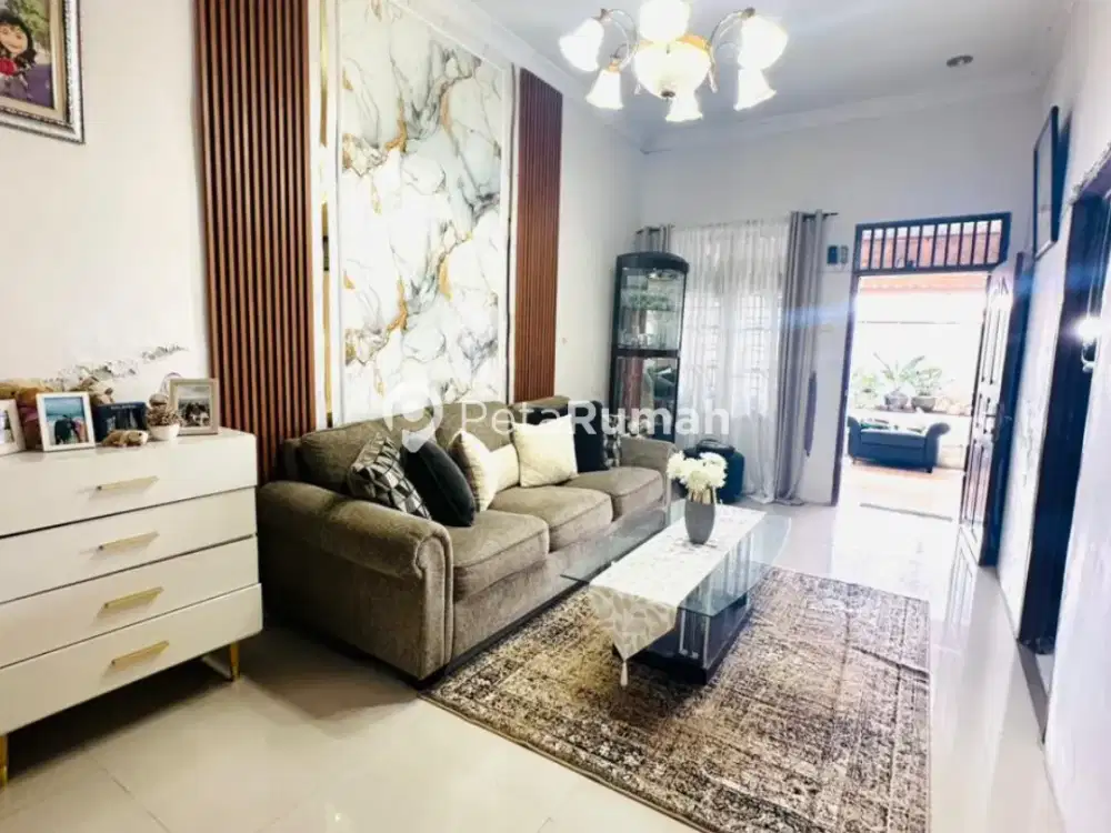 DIJUAL RUMAH JALAN DAHLIA - DAERAH MULTATULI  (PUTRA)