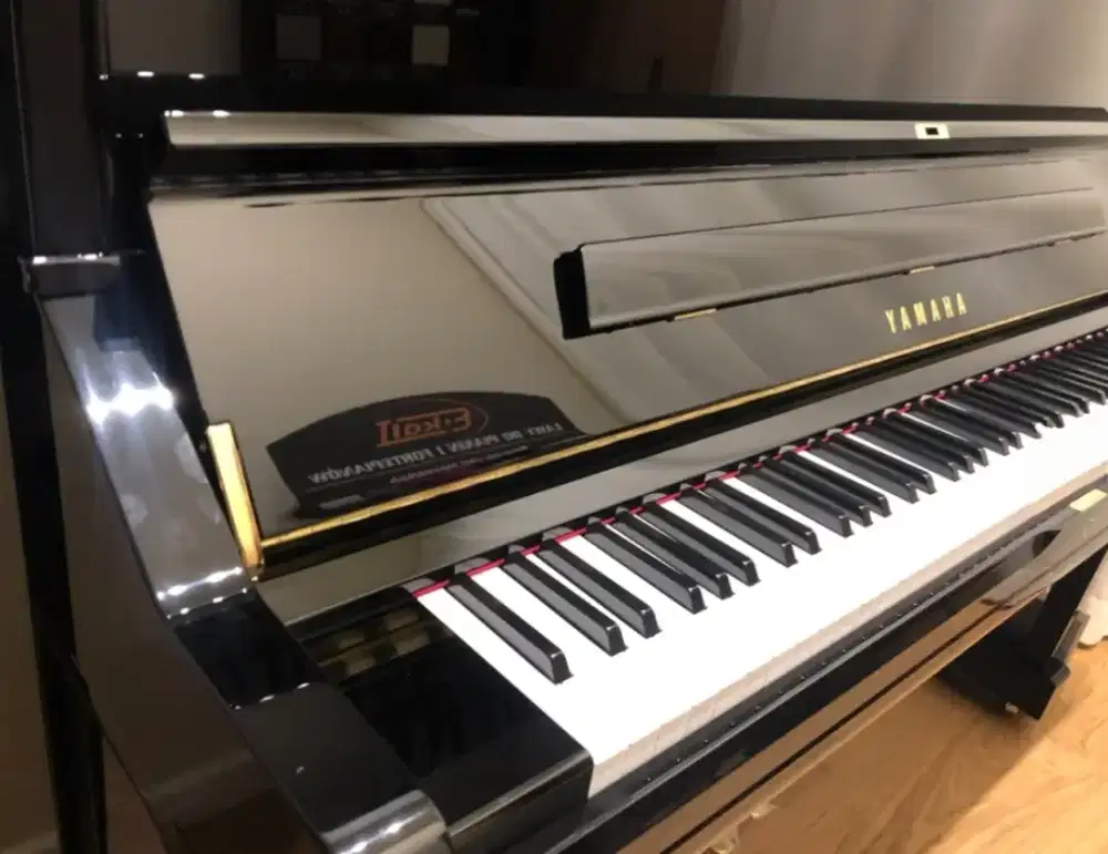 PIANO Yamaha U3 Sery terbaru Upright hitam mulus Made in Japan