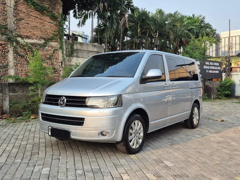 Volkswagen Caravelle 2.0 AT TDI Diesel 2012