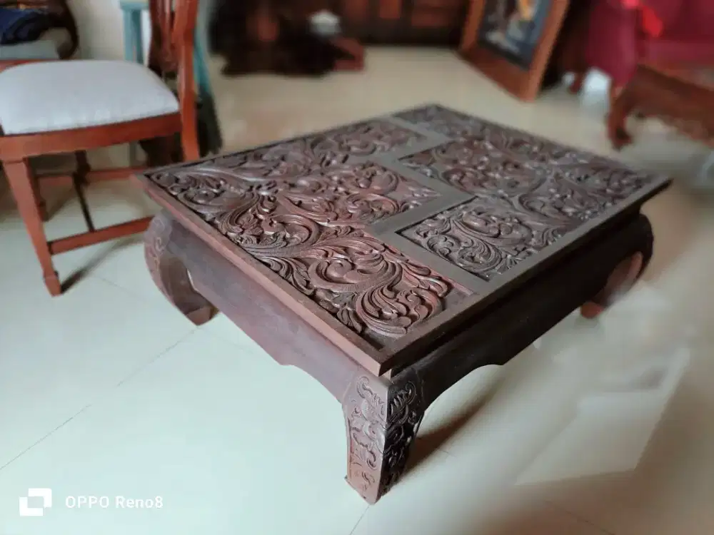 Meja ukir antik lawas