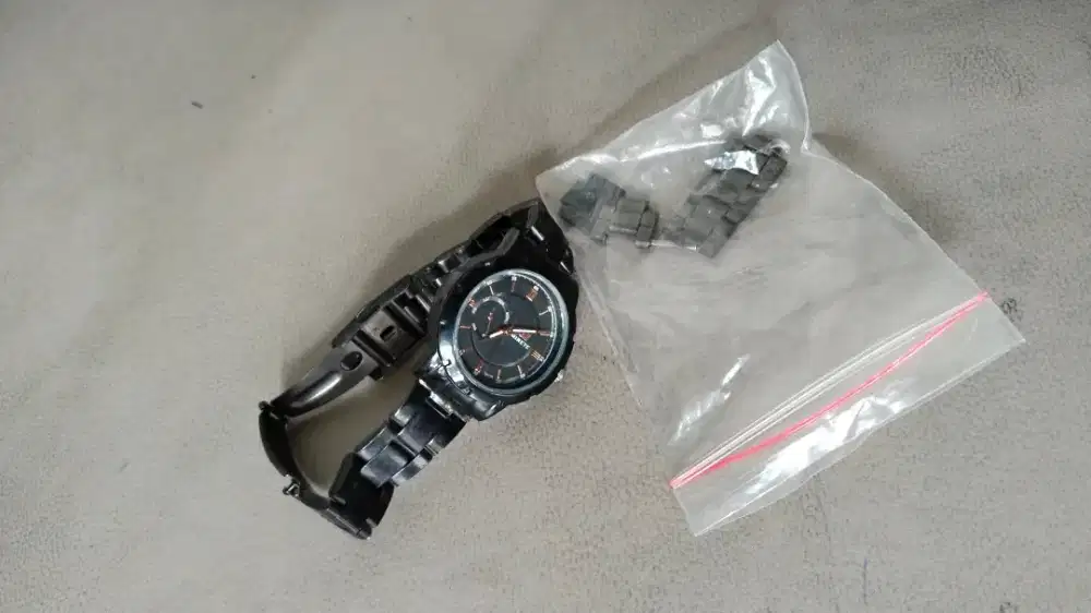 preloved jam tangan masih baru
