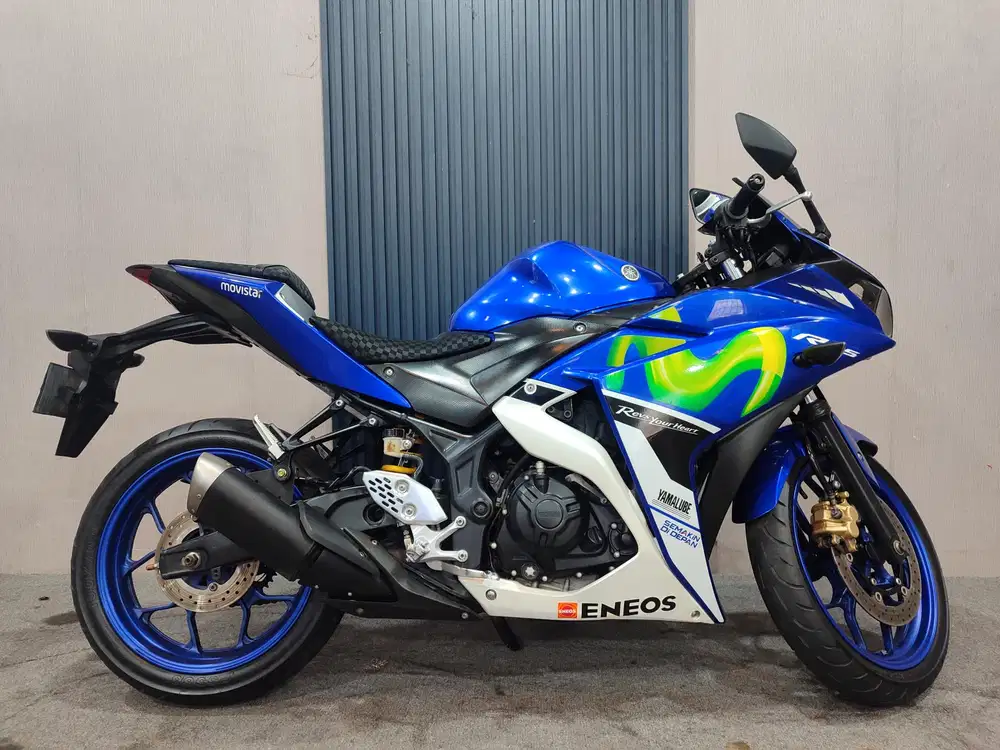 YAMAHA R25 biru 2016 MOVISTAR istimewa mulus terawat siap pakai...
