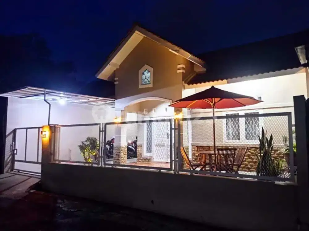 Rumah Mewah Di Jl. Kopo Bandung Jawa Barat